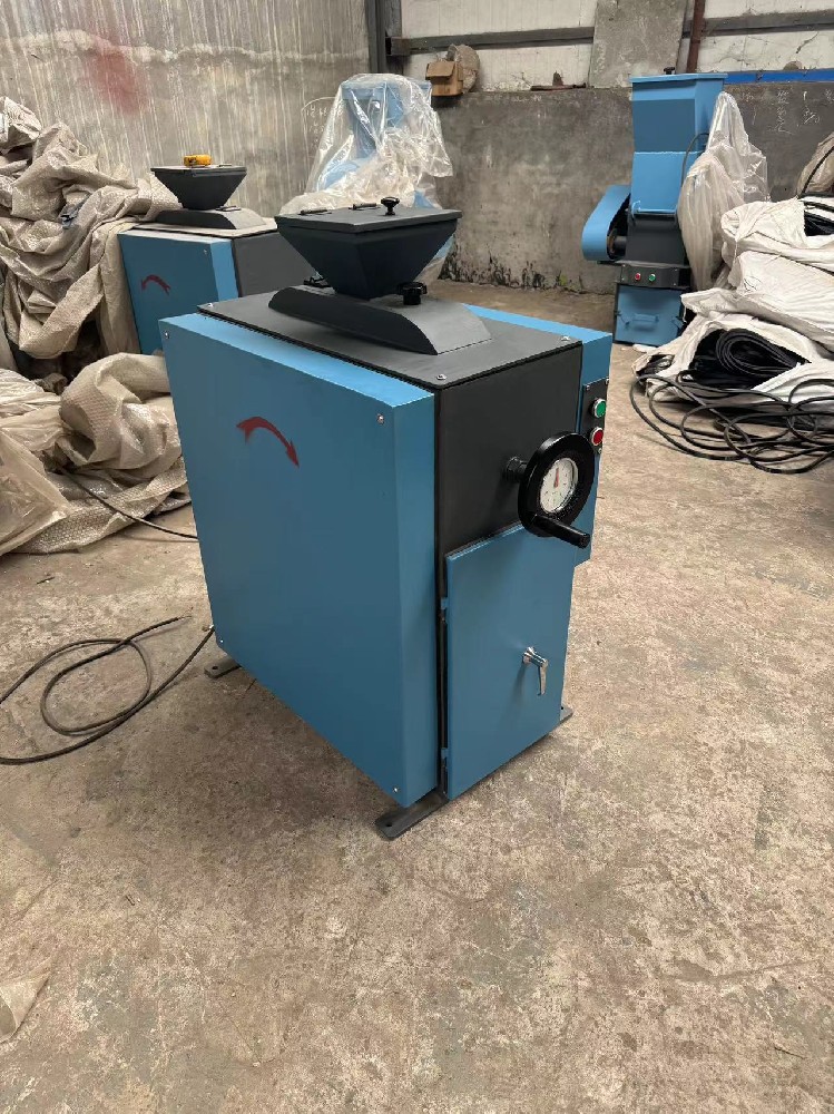 對輥破碎機使用注意事項